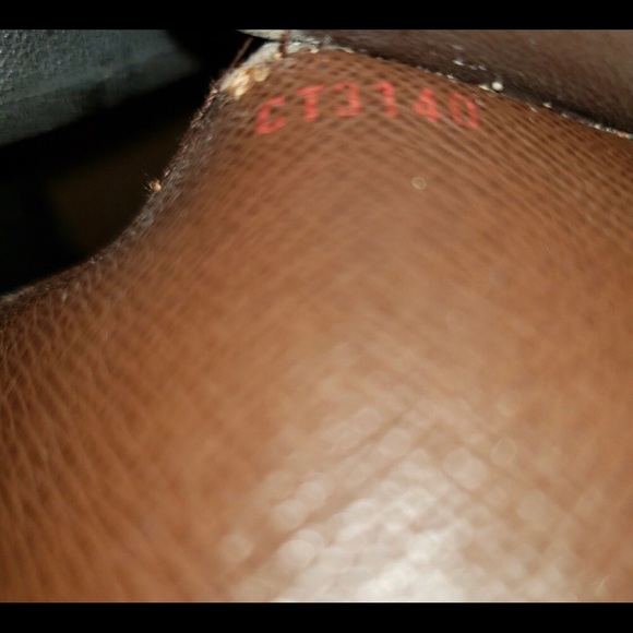 Louis Vuitton Damier Wallet AUTHENTIC!!! - Picture 6 of 6